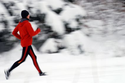 While many fitness enthusiasts succumb to the elements and move their running primarily indoors to a treadmill, it doesn’t have to be that way. It’s possible to not only endure running outside in the winter, but actually to enjoy it.